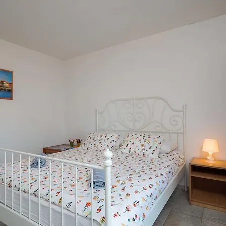 Apartment Loncar *