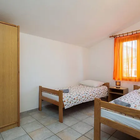 Apartment Loncar