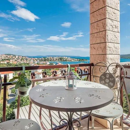 Loncar Apartment *