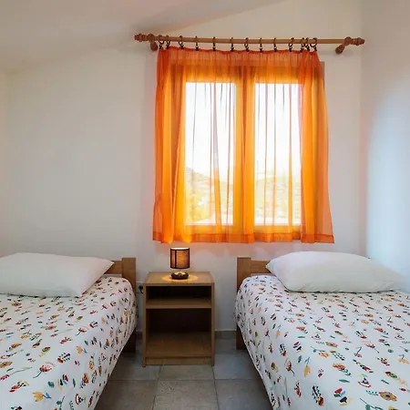 Apartment Loncar *