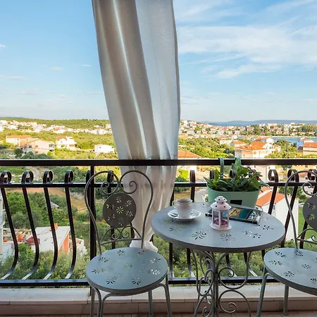 Apartment Loncar