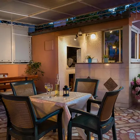 Apartment Loncar