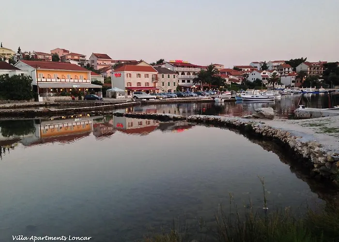 Loncar 公寓 *